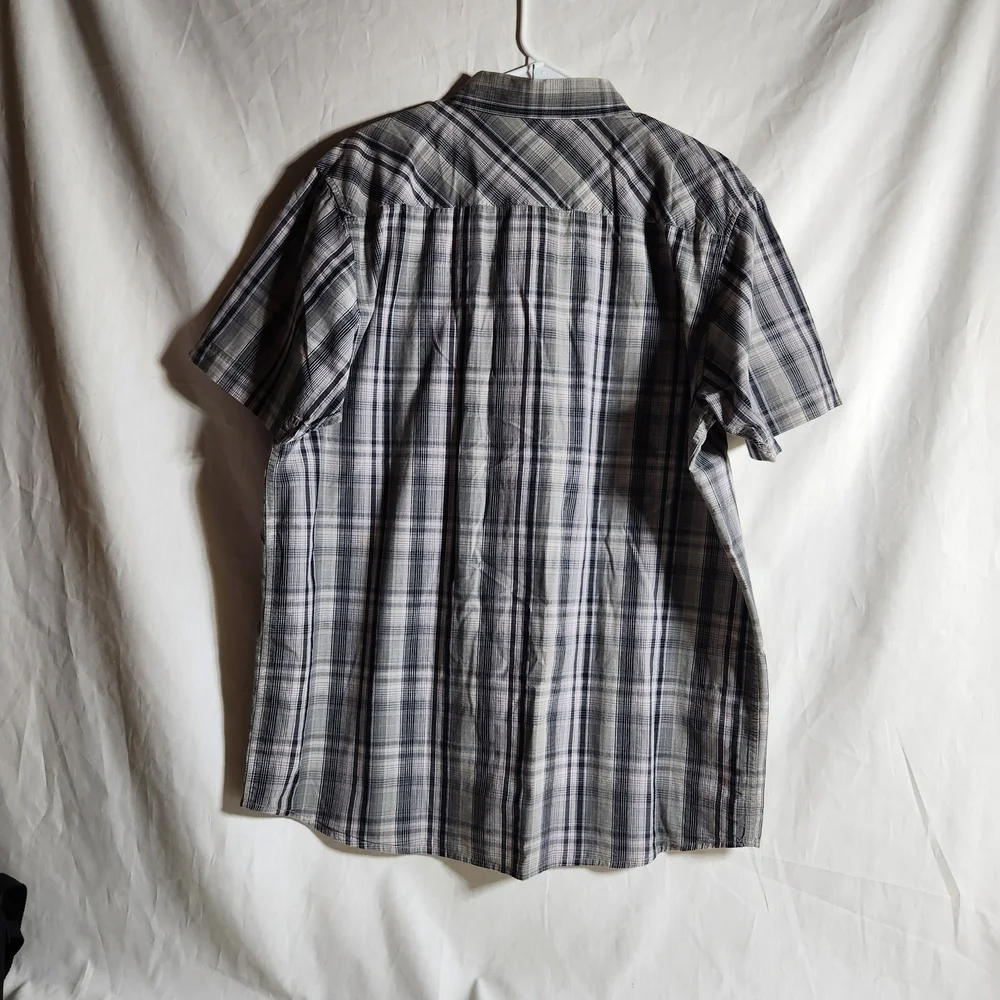 North Face Pearl Snap Men's XL Plaid Short Sleeve Shirt - Gray